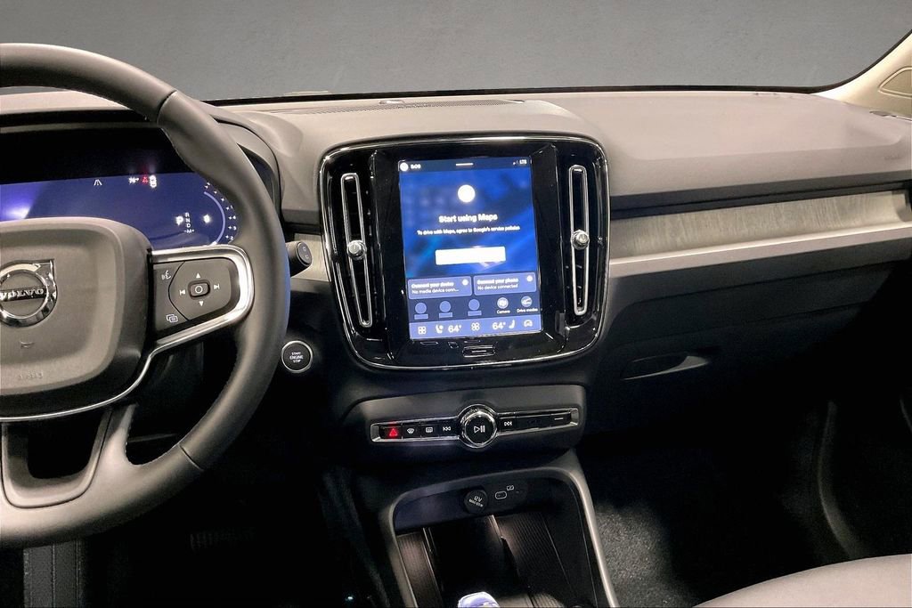 New 2026 Volvo XC40 B5 Plus w/ Climate Package AWD/4WD image 6