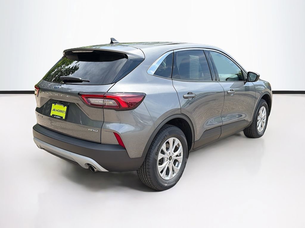 Used 2024 Ford Escape Active AWD/4WD image 5