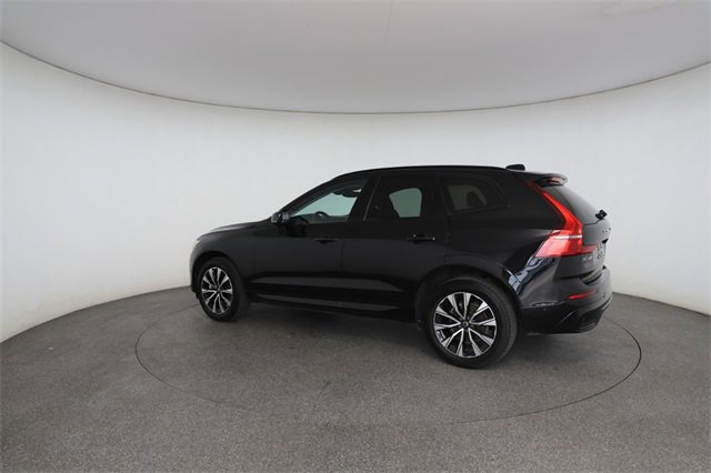 Used 2023 Volvo XC60 B5 Plus image 10