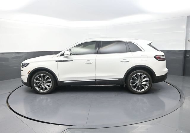 Used 2022 Lincoln Nautilus Reserve w/ Equipment Group 201A AWD/4WD image 4