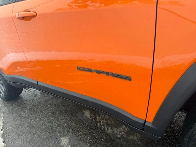 New 2026 Jeep Compass Latitude AWD/4WD image 5