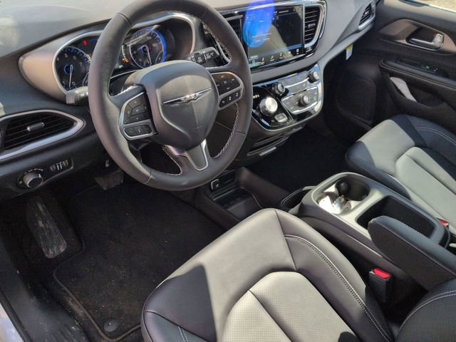New 2026 Chrysler Voyager LX image 25