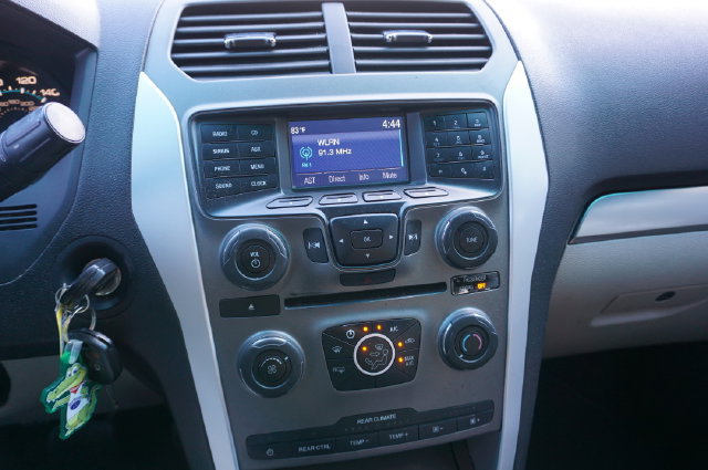 Used 2015 Ford Explorer FWD image 4