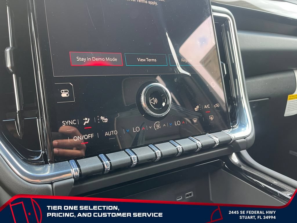 New 2026 GMC Yukon XL Elevation AWD/4WD image 30