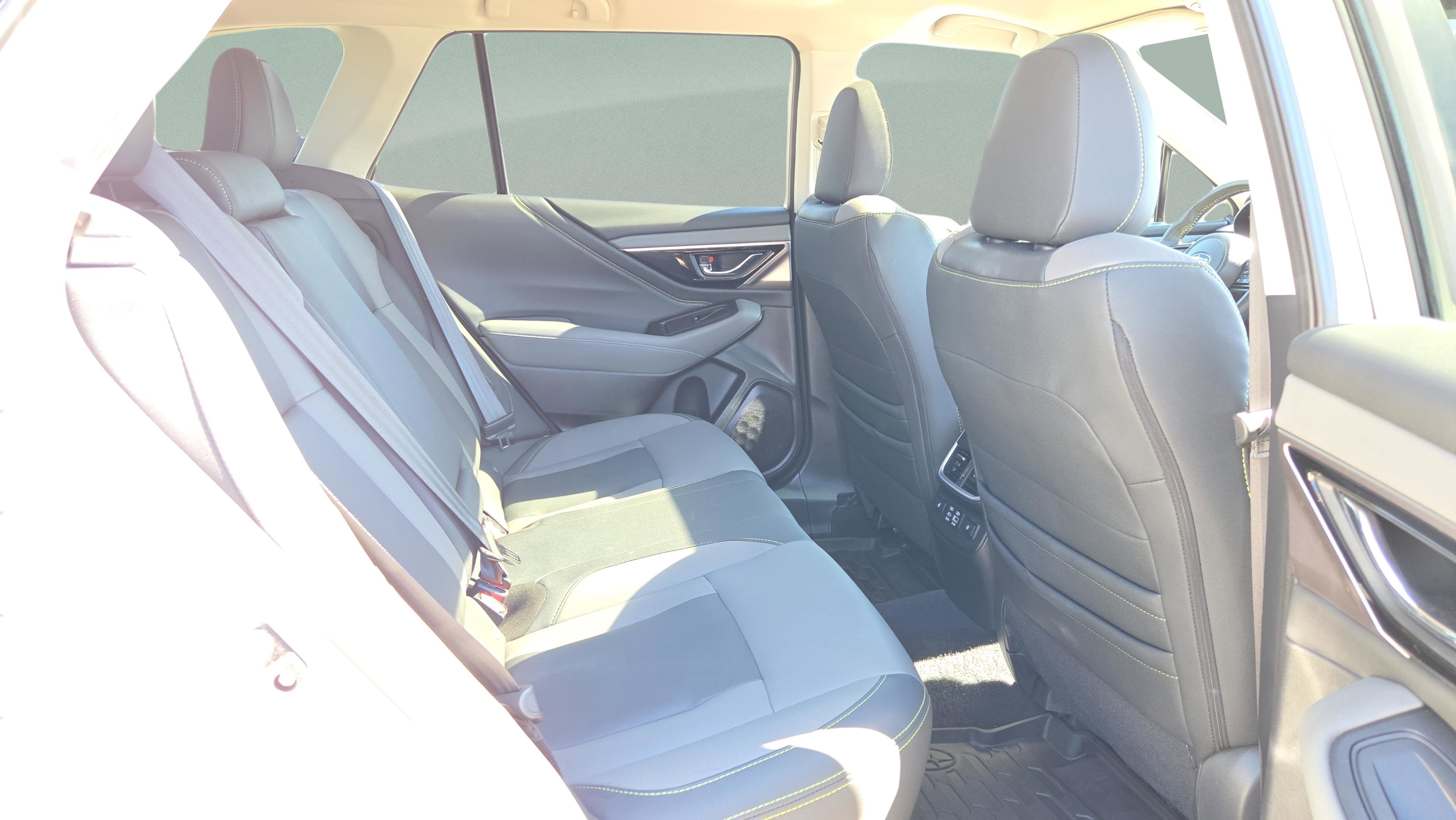 Used 2025 Subaru Outback Onyx Edition XT w/ Popular Package #2 image 14