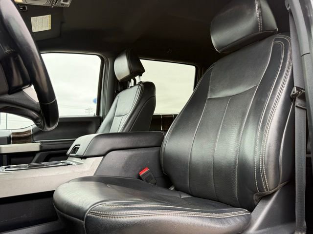 Used 2022 Ford F350 Lariat w/ Lariat Ultimate Package AWD/4WD image 13