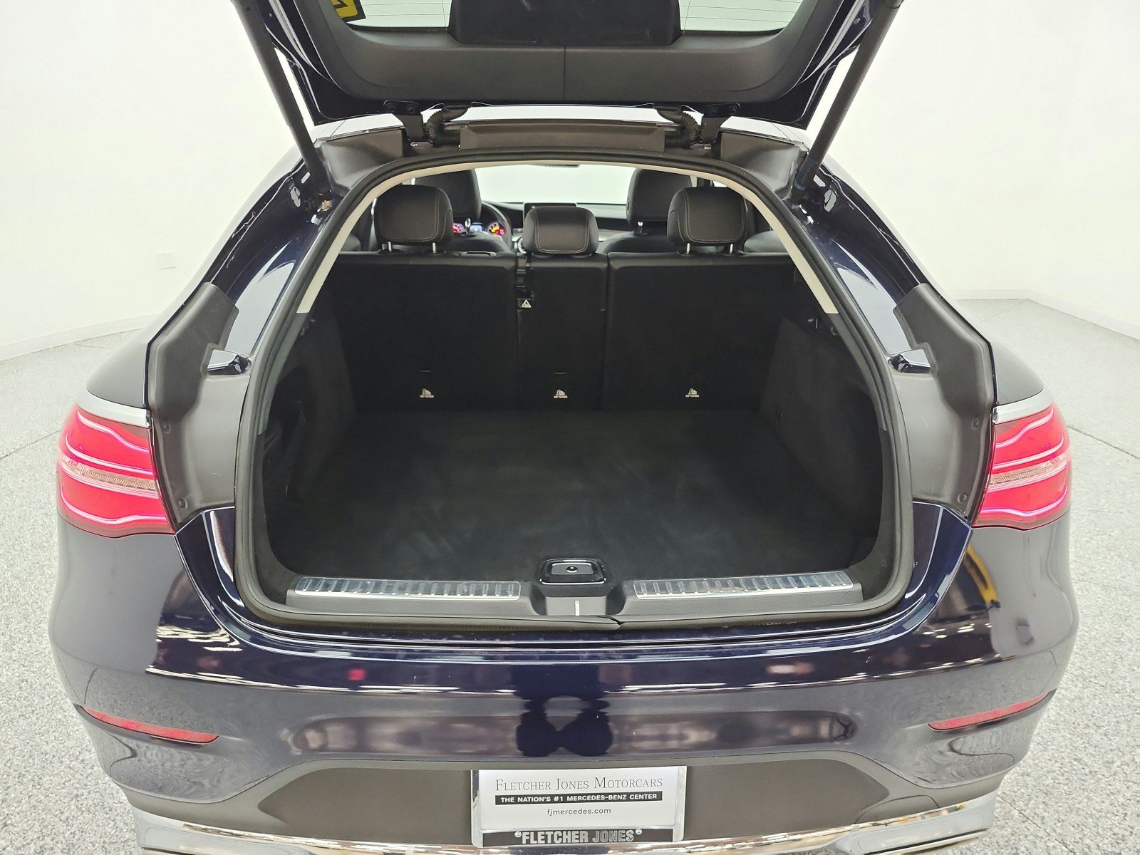 Used 2017 Mercedes-Benz GLC 300 4MATIC Coupe image 18