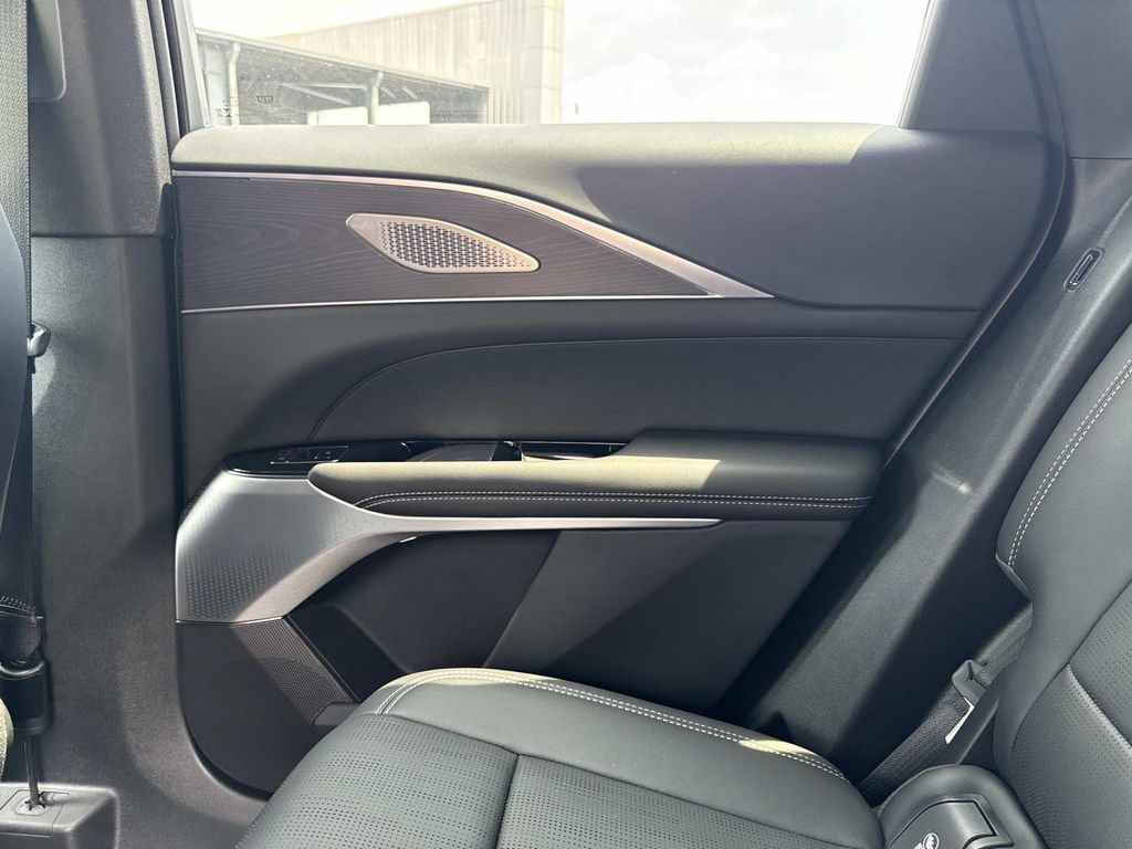 New 2026 Cadillac Lyriq Signature Luxury w/ LPO, Floor Liner Package RWD image 15