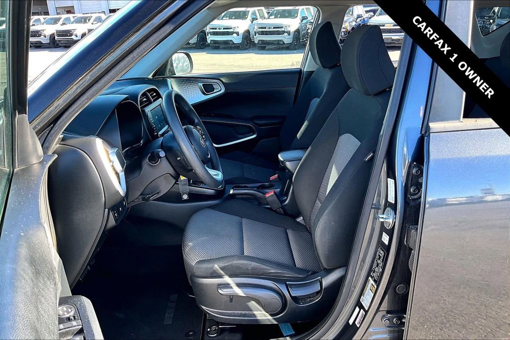 Used 2021 Kia Soul LX image 20