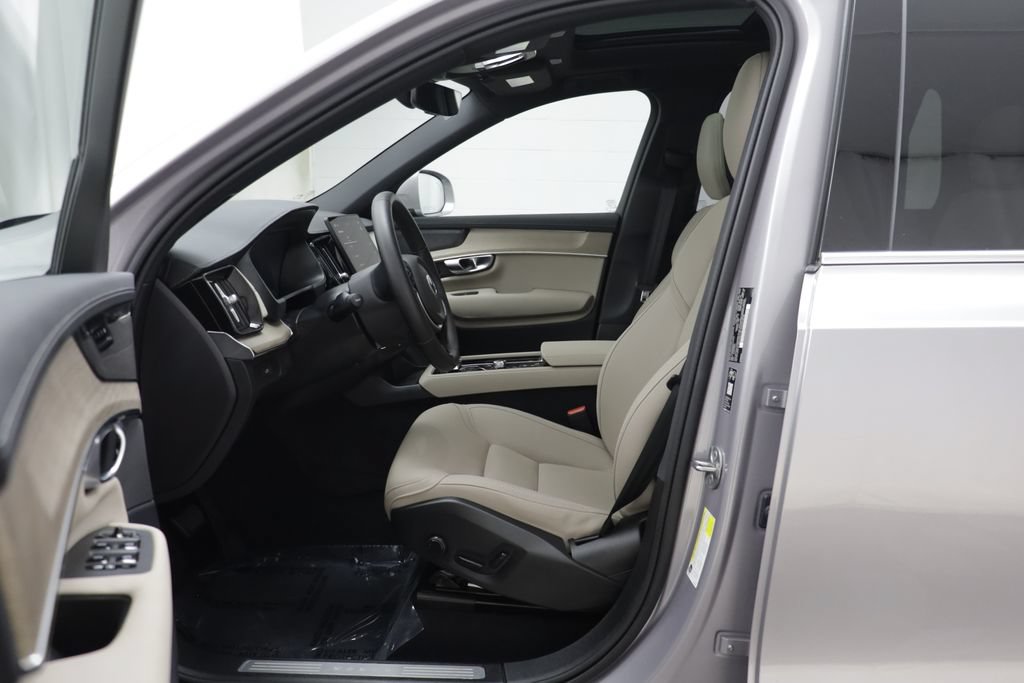 Used 2026 Volvo XC90 B6 Plus AWD/4WD image 5