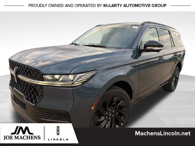 New 2027 Lincoln Navigator Reserve w/ Jet Appearance Package