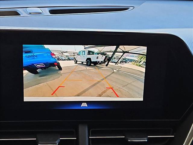 Used 2025 Chevrolet Trax ACTIV w/ Sunroof Package FWD image 13