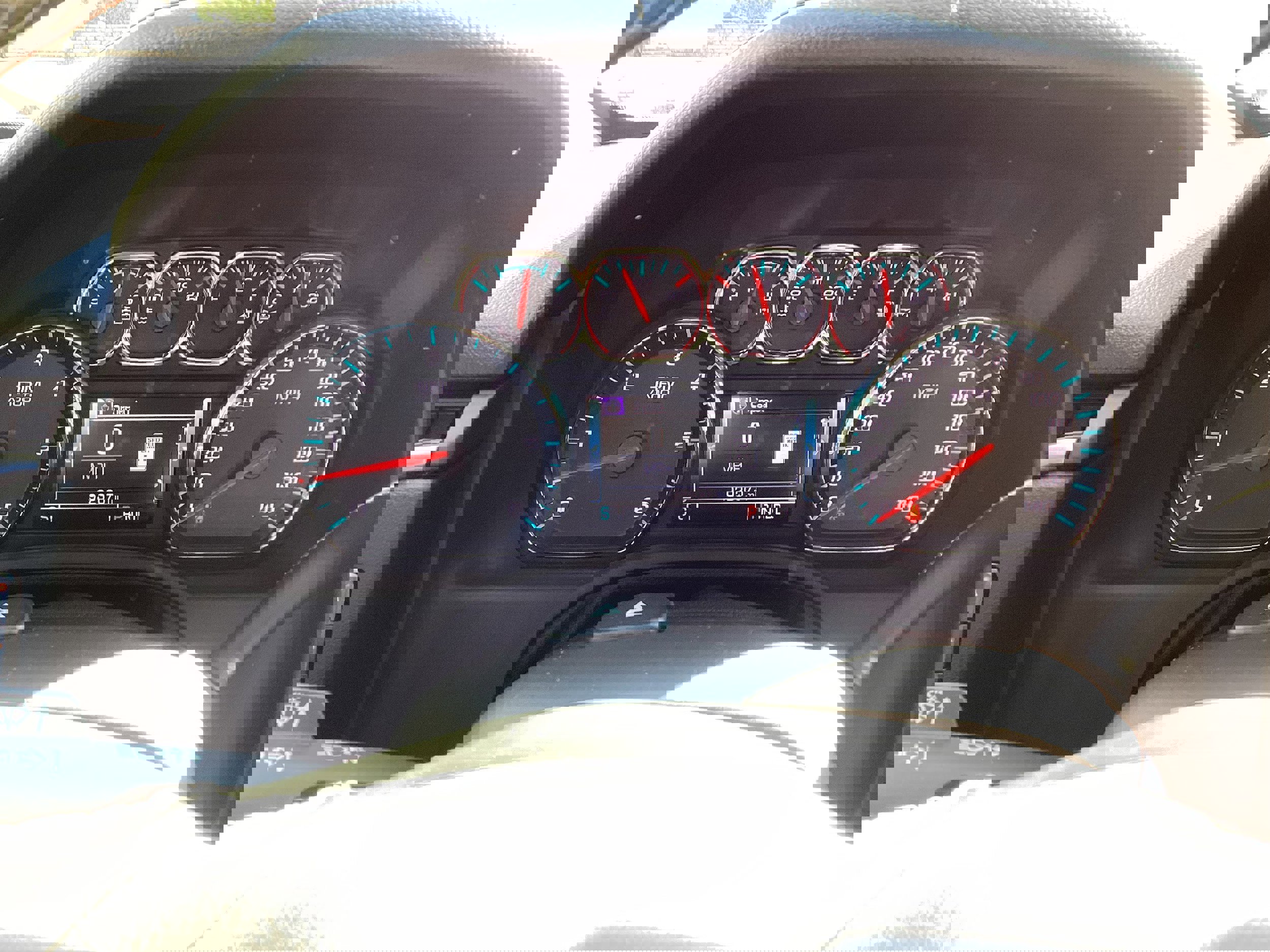 Used 2019 Chevrolet Suburban LT w/ LT Signature Package image 21