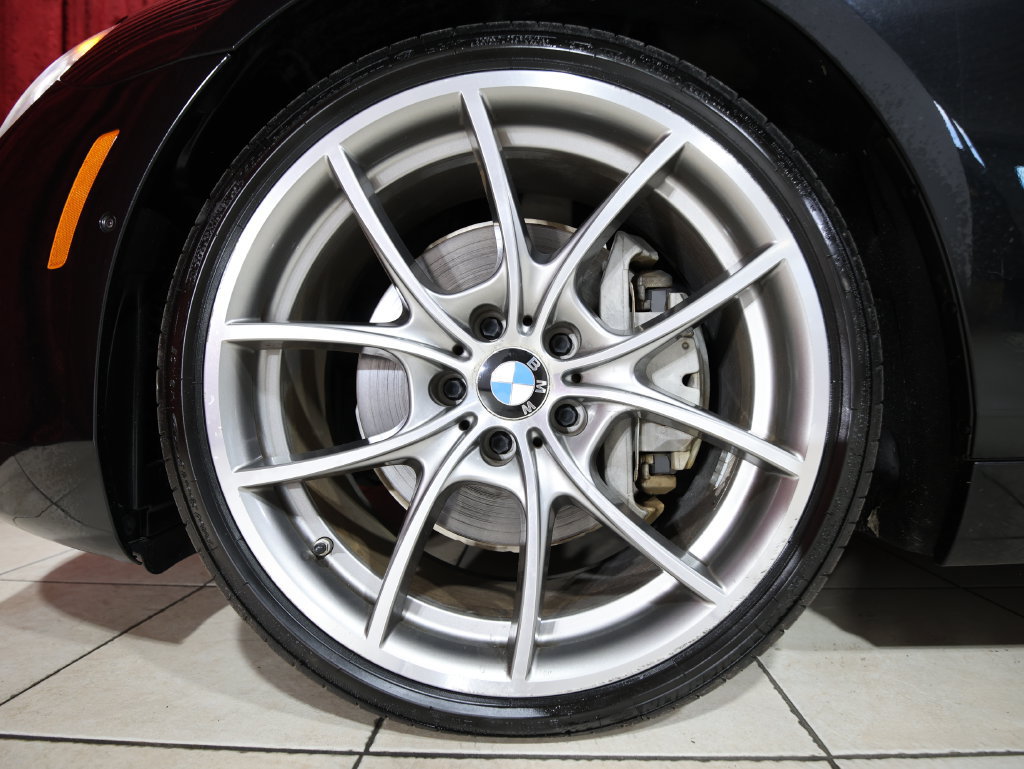 Used 2012 BMW 650i Convertible RWD image 8