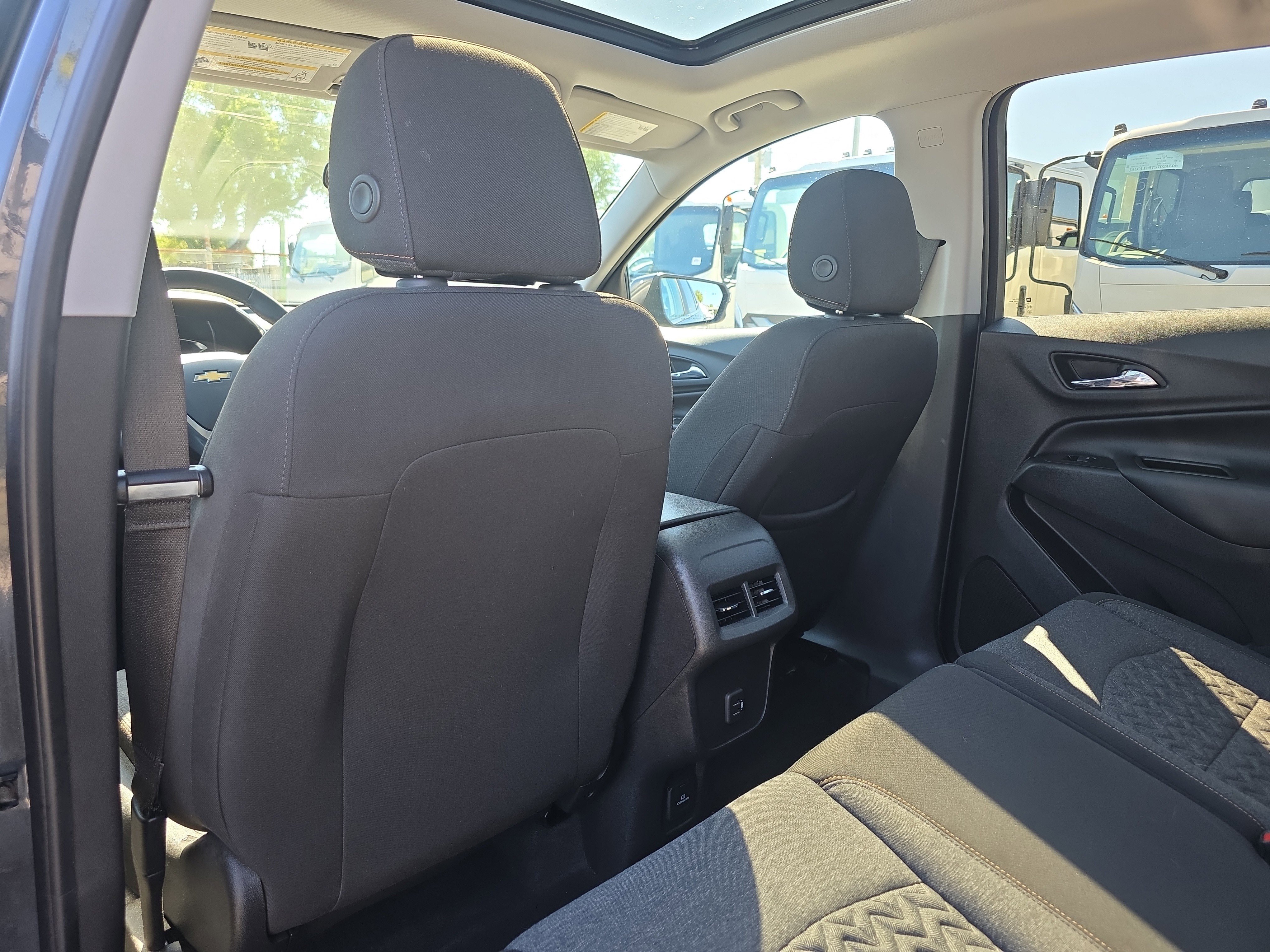 Used 2023 Chevrolet Equinox LT FWD image 17