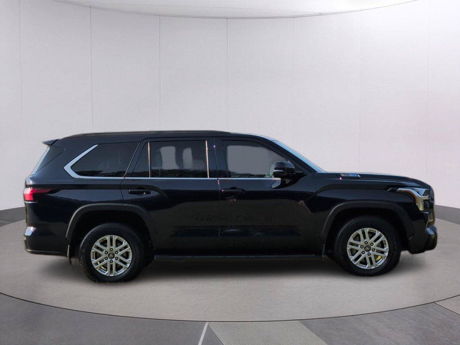 Used 2025 Toyota Sequoia SR5 AWD/4WD image 8