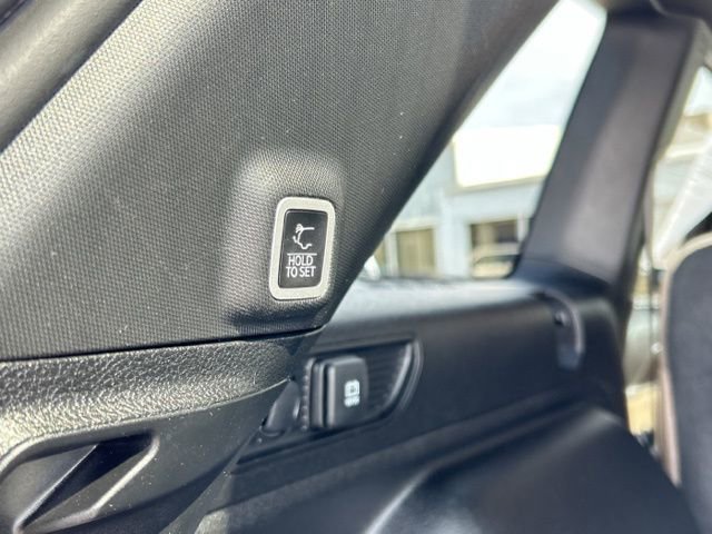Used 2023 Jeep Grand Cherokee Limited w/ Luxury Tech Group II image 14