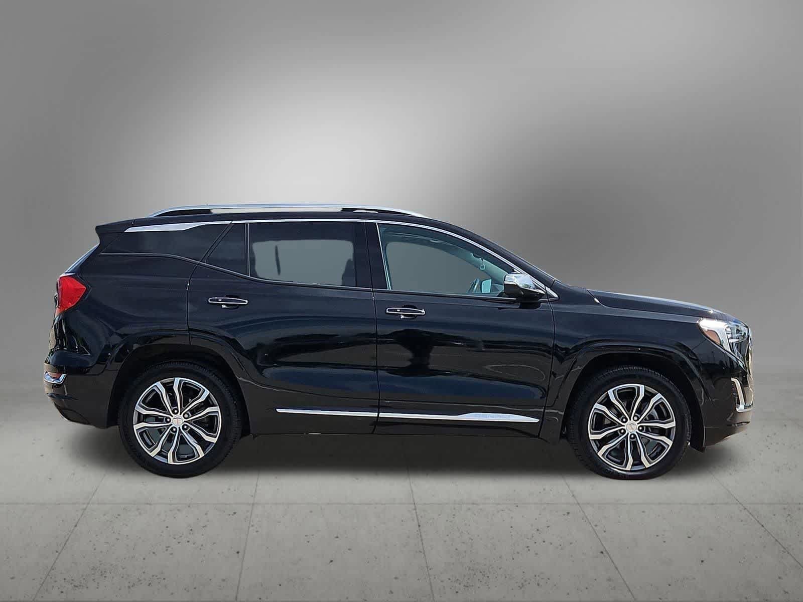 Used 2018 GMC Terrain Denali w/ Advanced Safety Package AWD/4WD image 13
