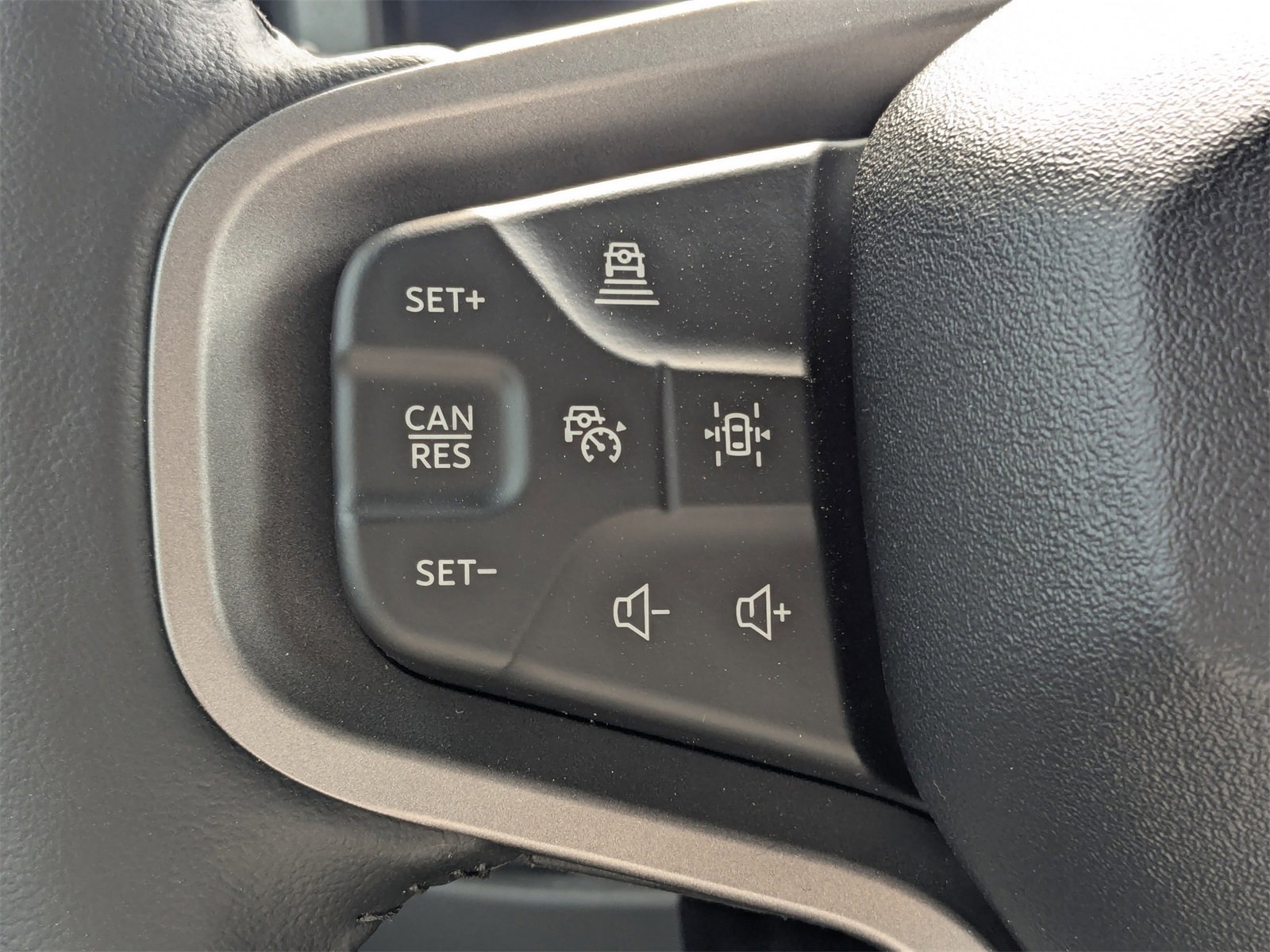 New 2025 Ford Bronco Badlands image 5