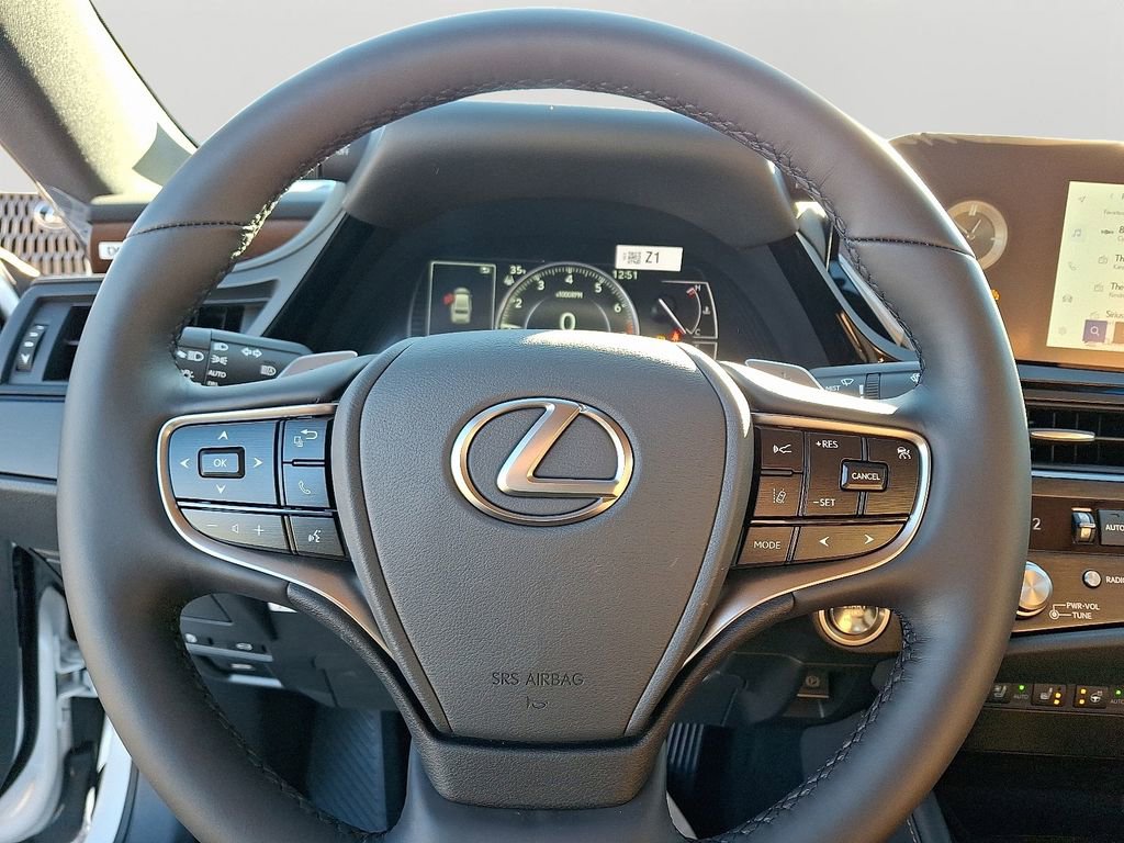 New 2025 Lexus ES 350 w/ Premium Package image 10