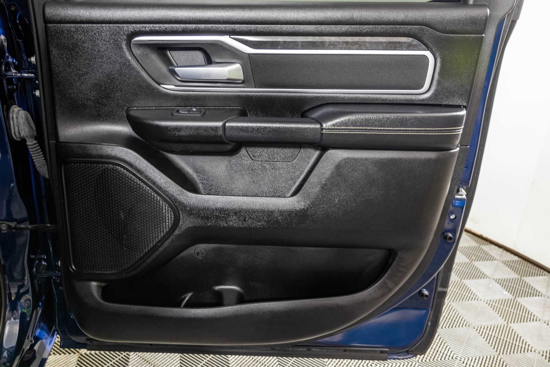 Used 2023 RAM 1500 Big Horn AWD/4WD image 47