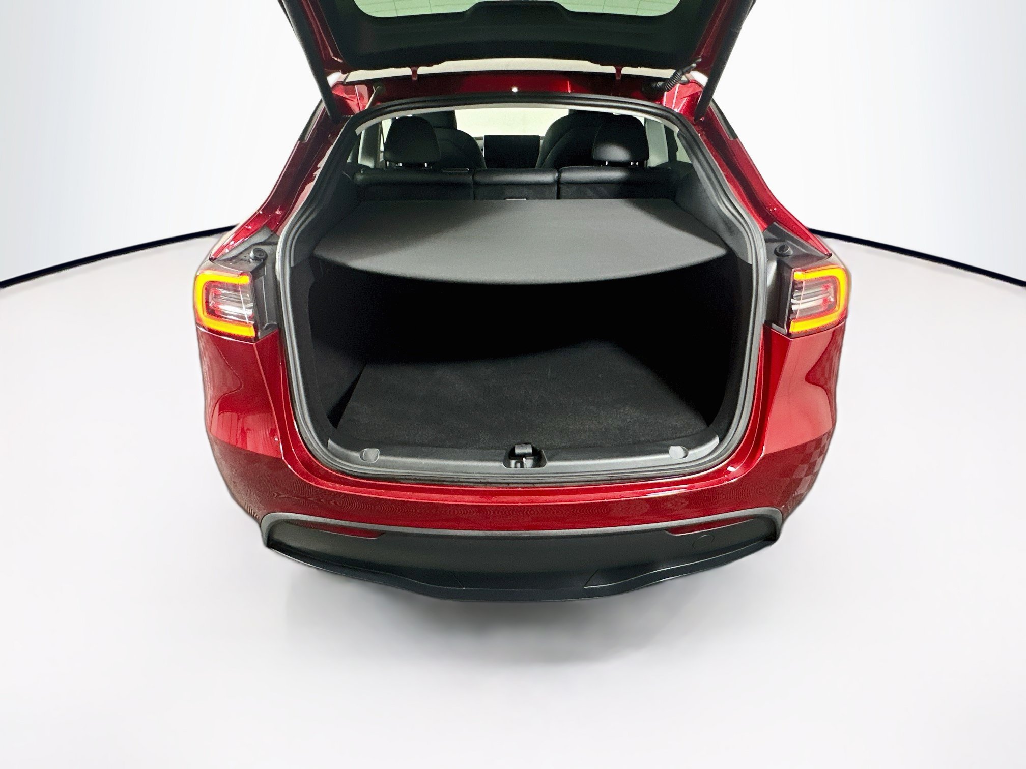 Used 2024 Tesla Model Y Long Range AWD/4WD image 29