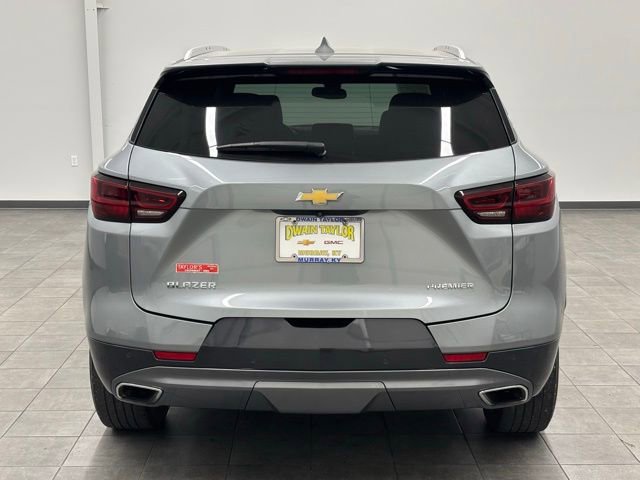 Used 2024 Chevrolet Blazer Premier image 3