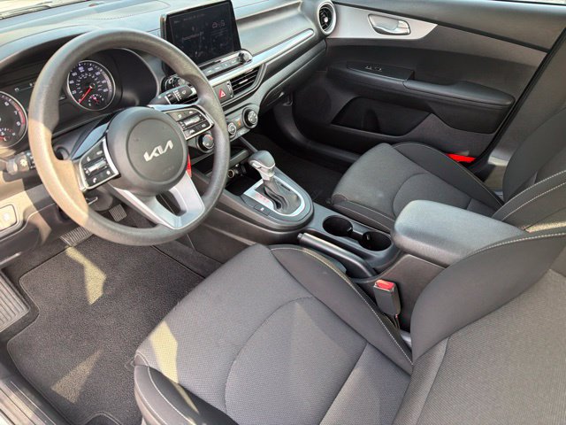 Used 2023 Kia Forte LXS w/ LXS Technology Package FWD image 10