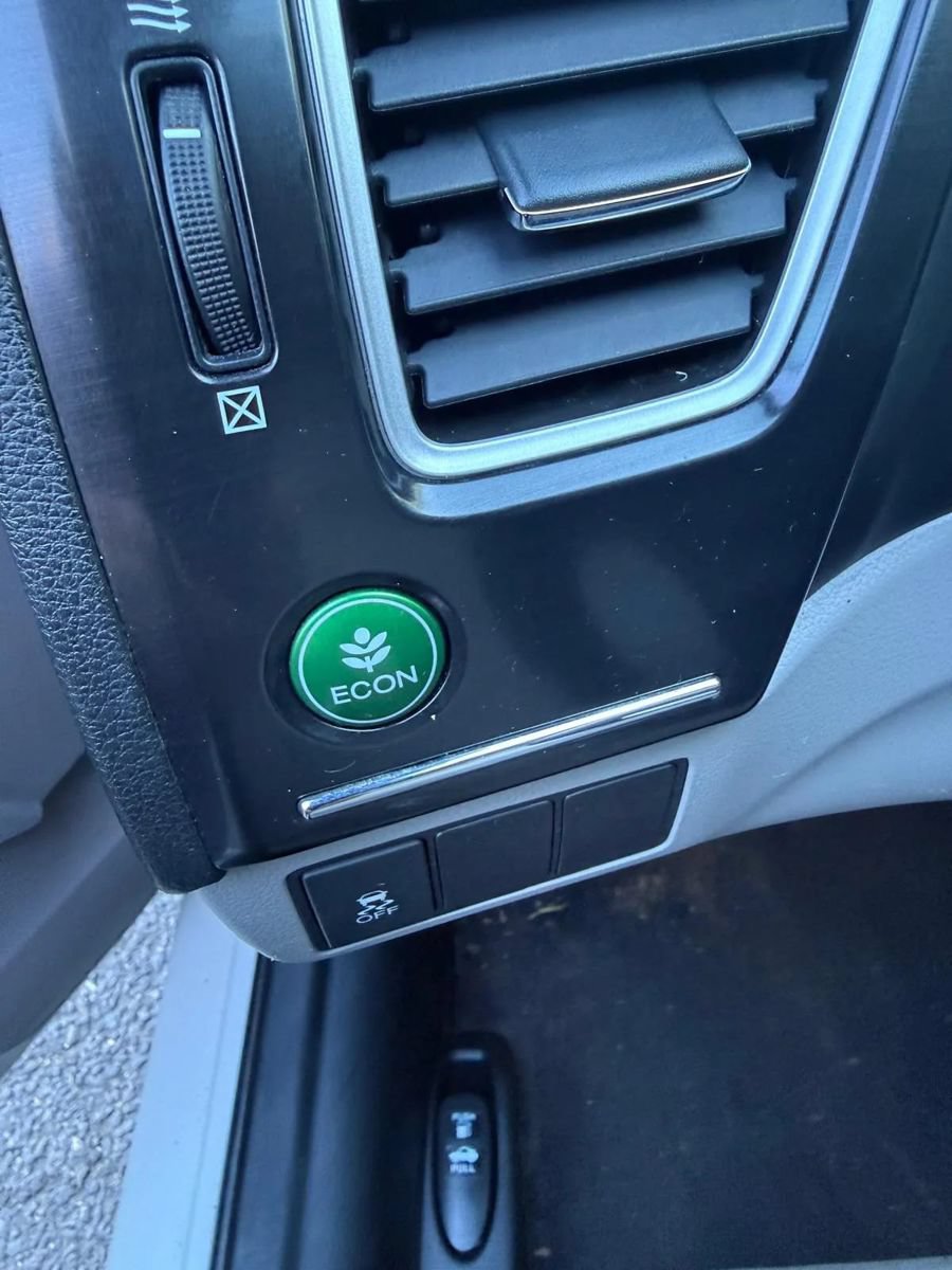Used 2013 Honda Civic LX image 19