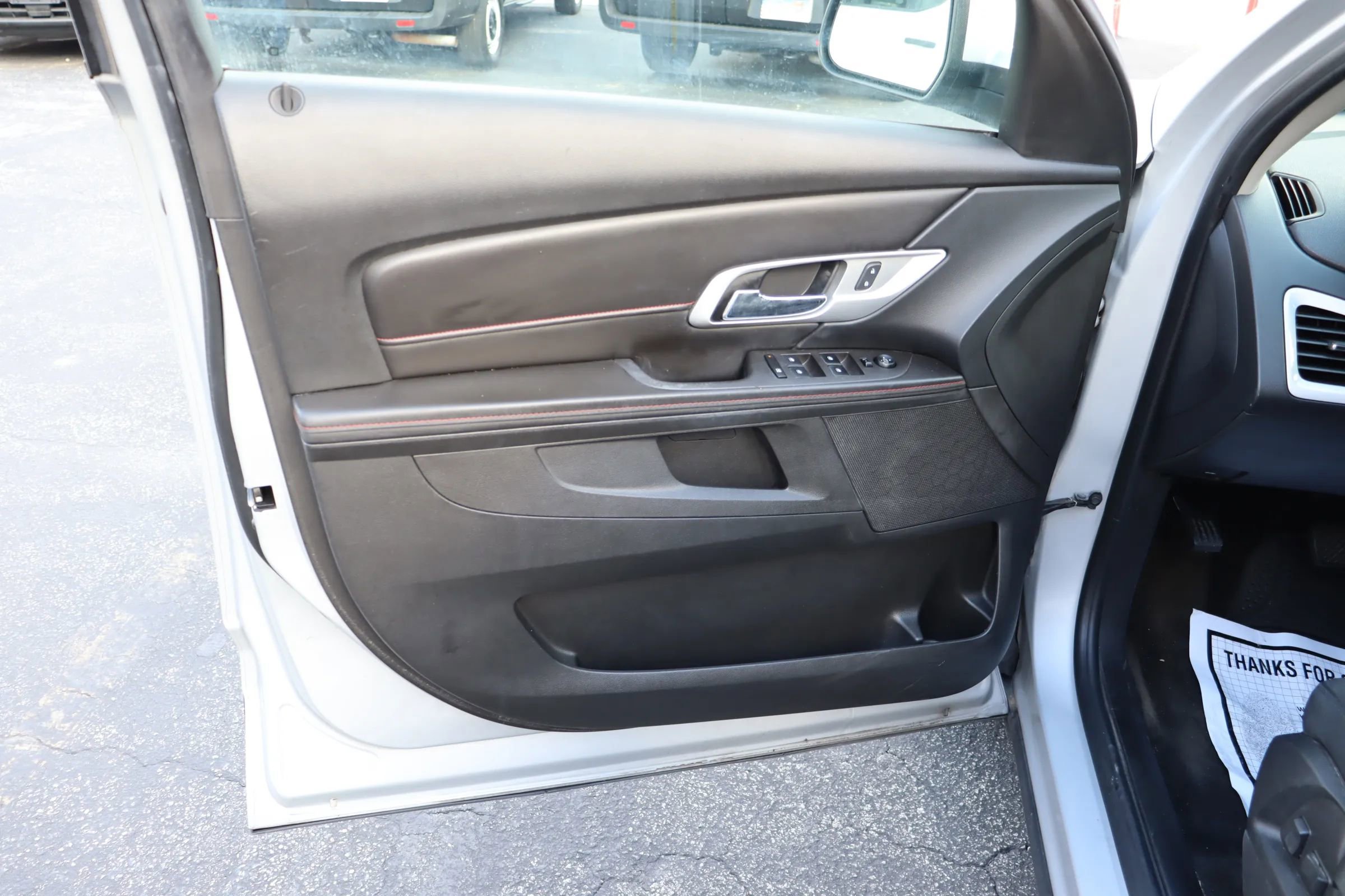 Used 2015 GMC Terrain SLE image 16