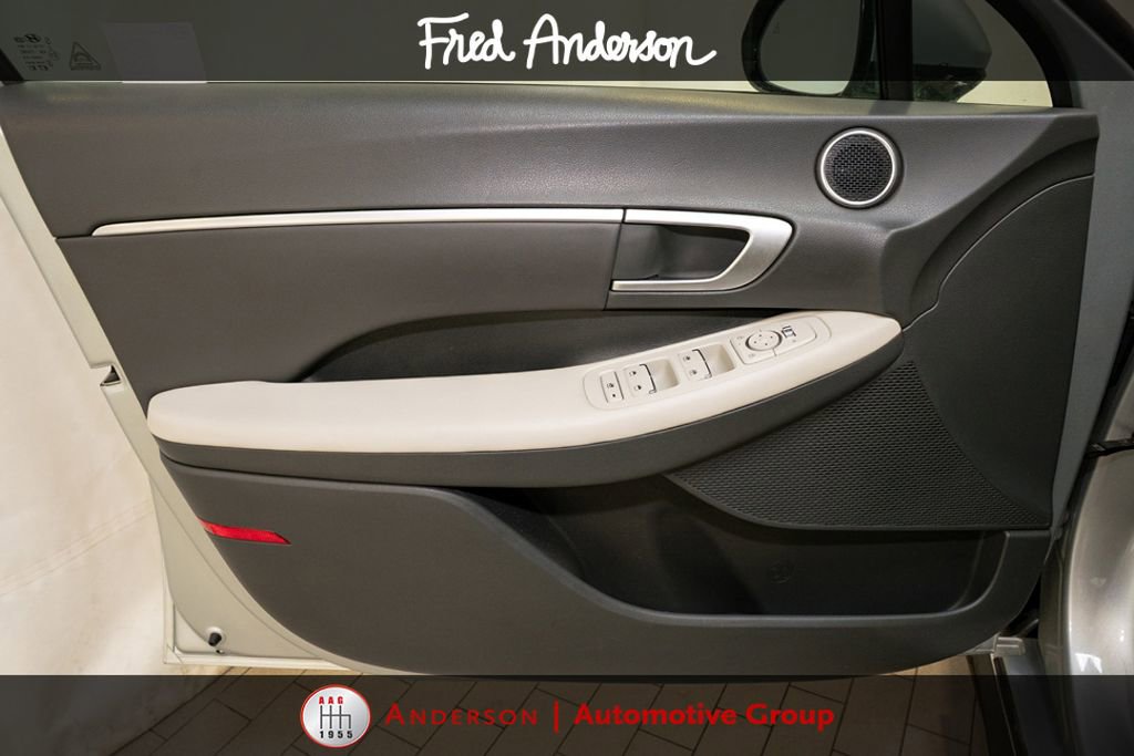 Used 2025 Hyundai Sonata SEL FWD image 10