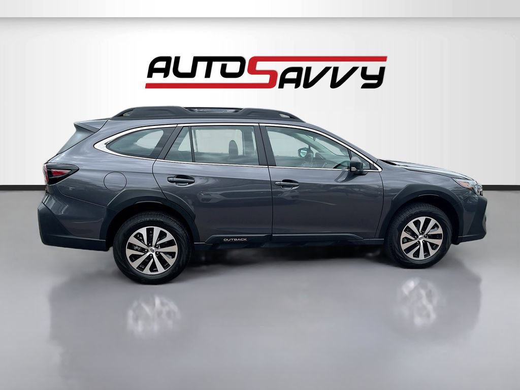 Used 2025 Subaru Outback image 8