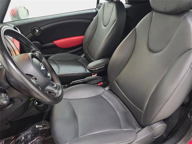 Used 2013 MINI Cooper Convertible image 10