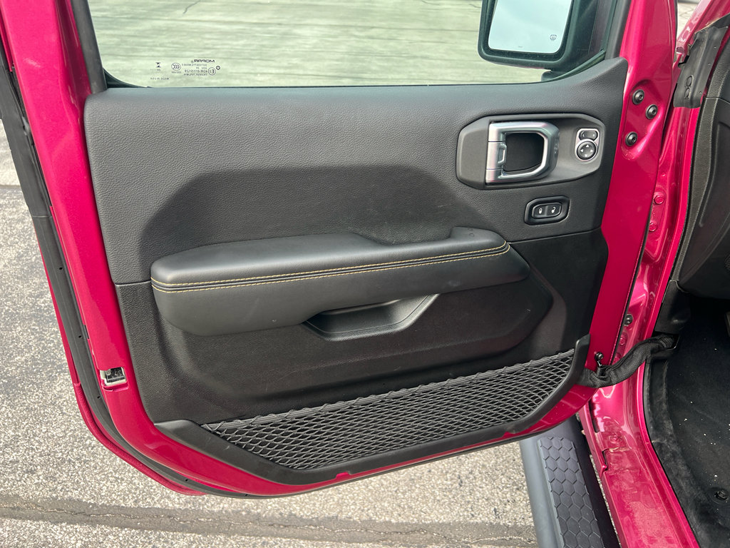 Used 2024 Jeep Wrangler Sahara w/ Dual Top Group image 10