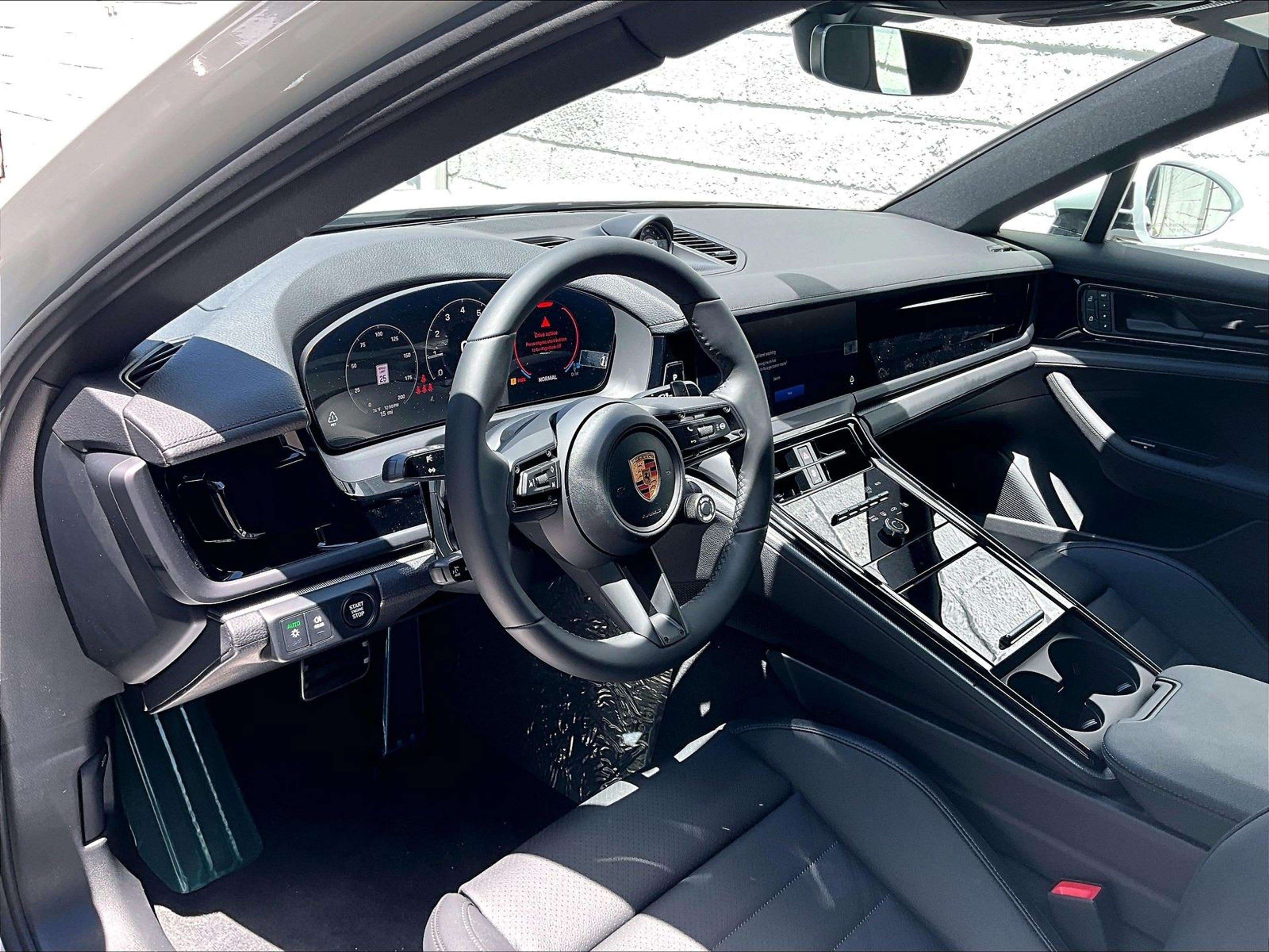 New 2026 Porsche Panamera 4 AWD/4WD image 4