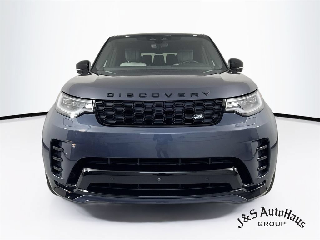 Used 2024 Land Rover Discovery Dynamic SE AWD/4WD image 2
