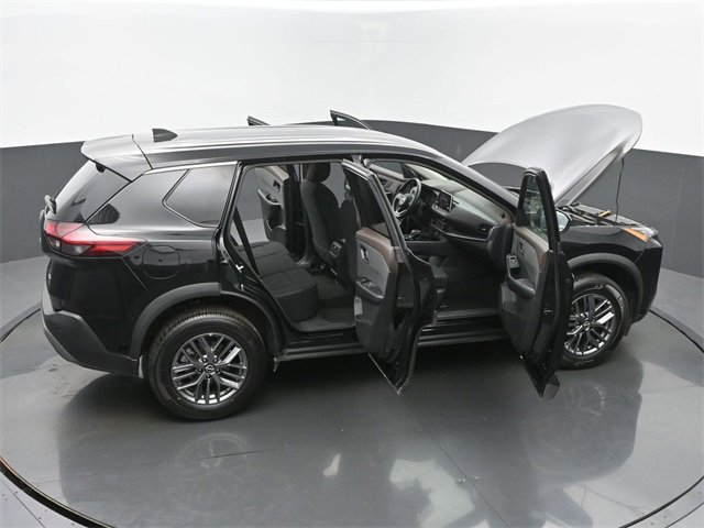Used 2023 Nissan Rogue S image 65