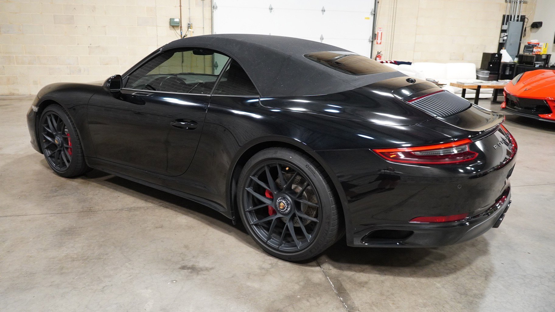 Used 2019 Porsche 911 Carrera 4 GTS image 13