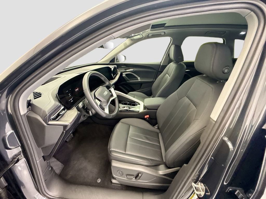 Certified 2025 Audi Q5 Premium Plus w/ Premium Plus image 18