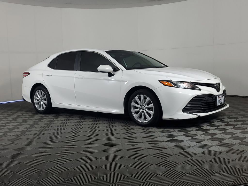 Used 2020 Toyota Camry LE FWD image 2