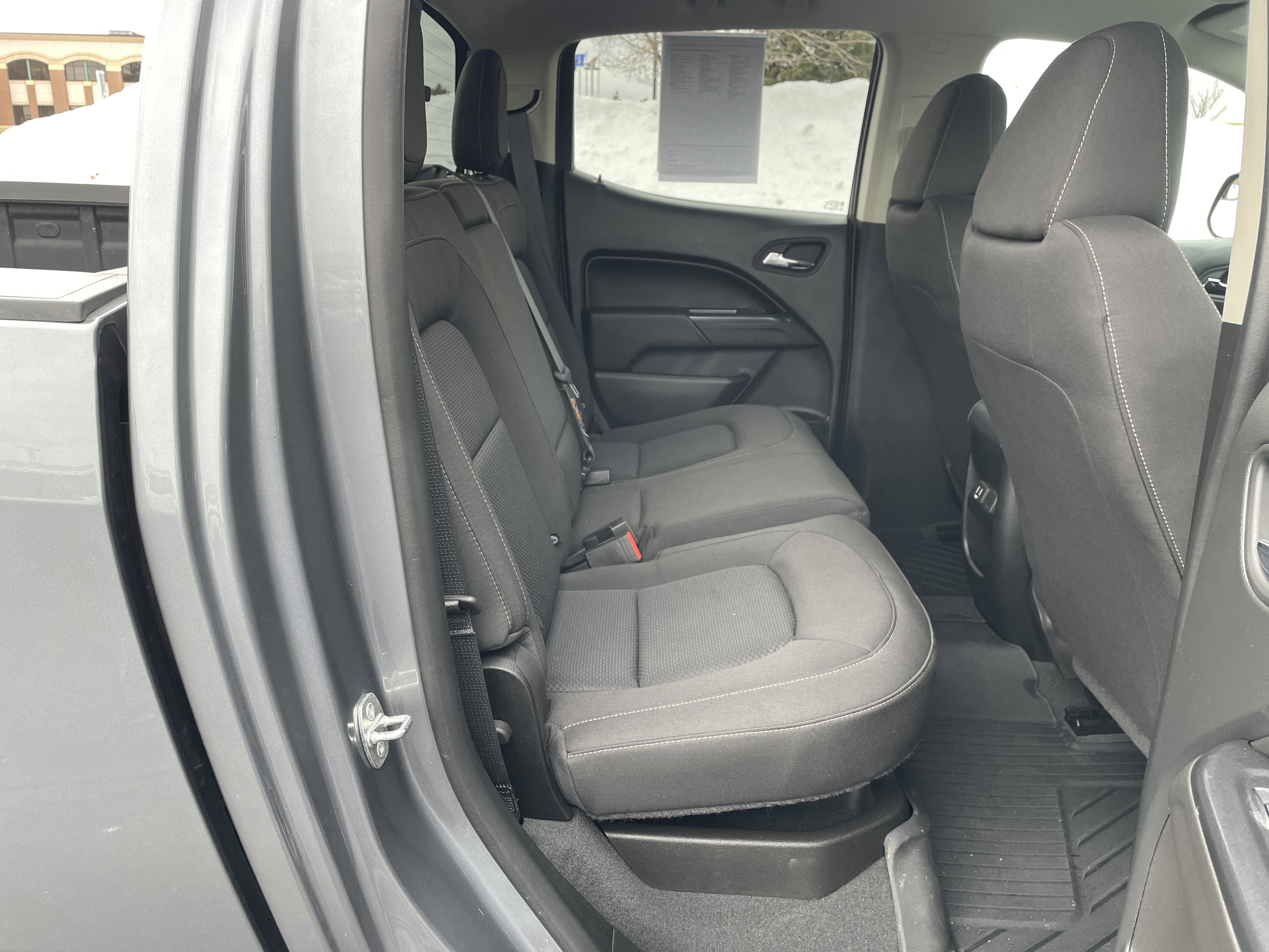 Used 2021 Chevrolet Colorado LT w/ Safety Package image 22