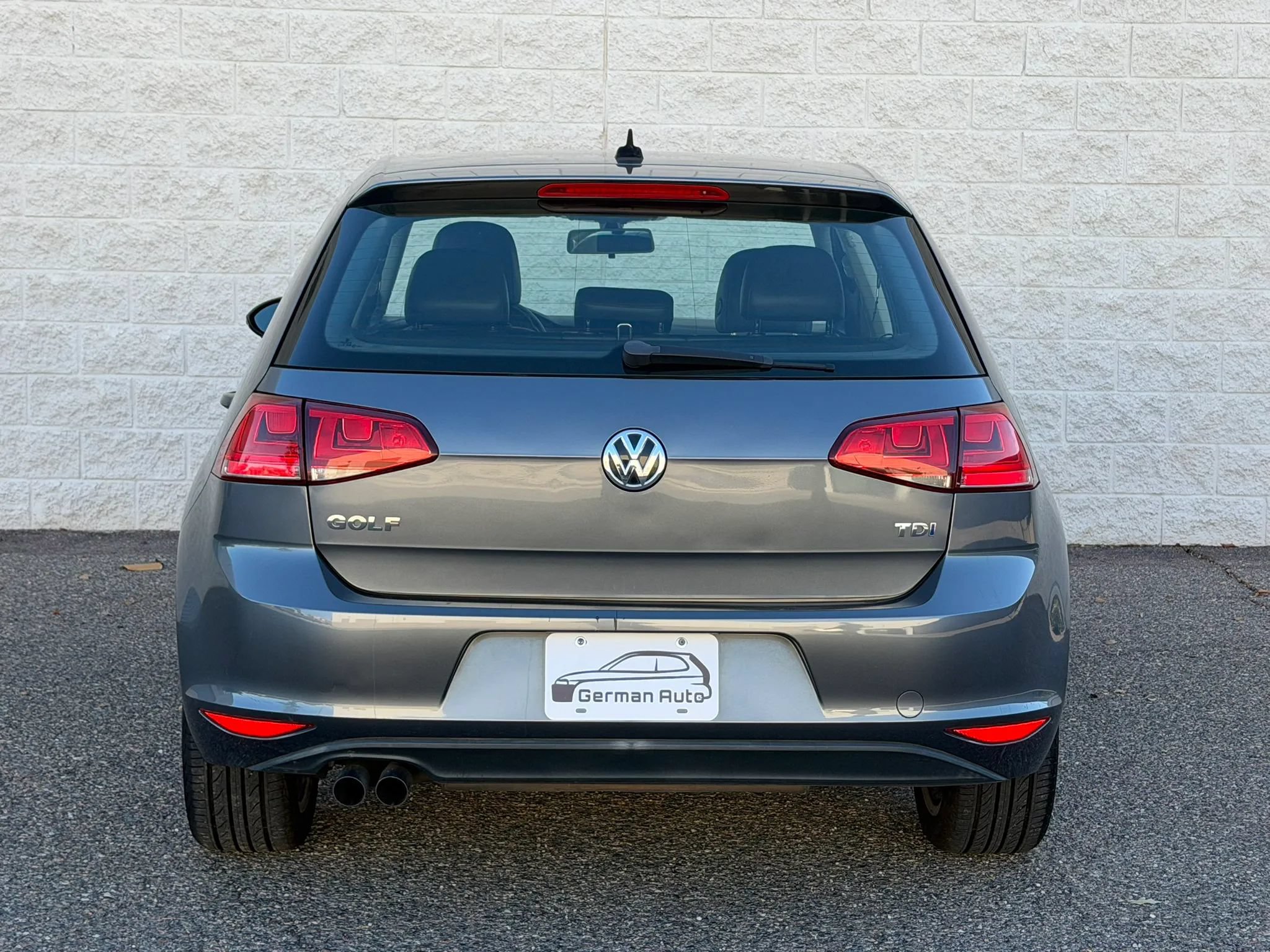Used 2015 Volkswagen Golf TDI SE FWD image 7