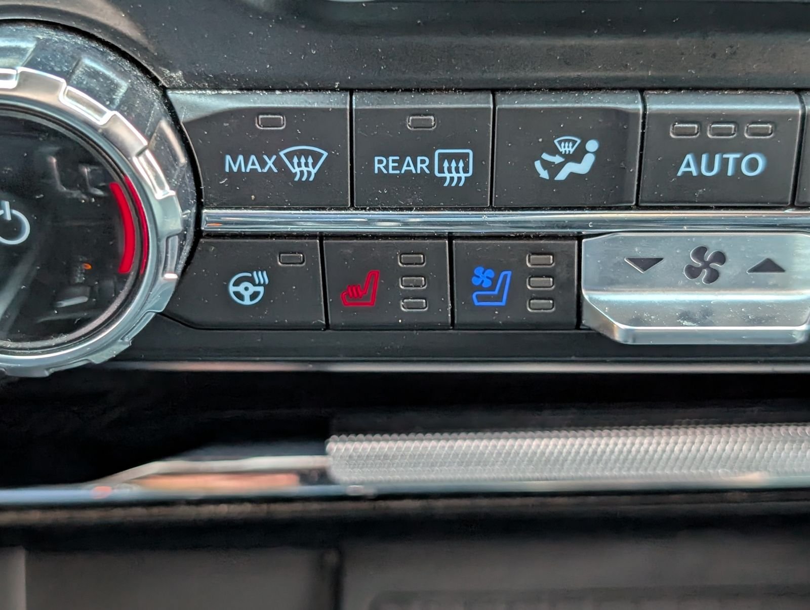 Used 2022 Ford F150 Limited AWD/4WD image 21
