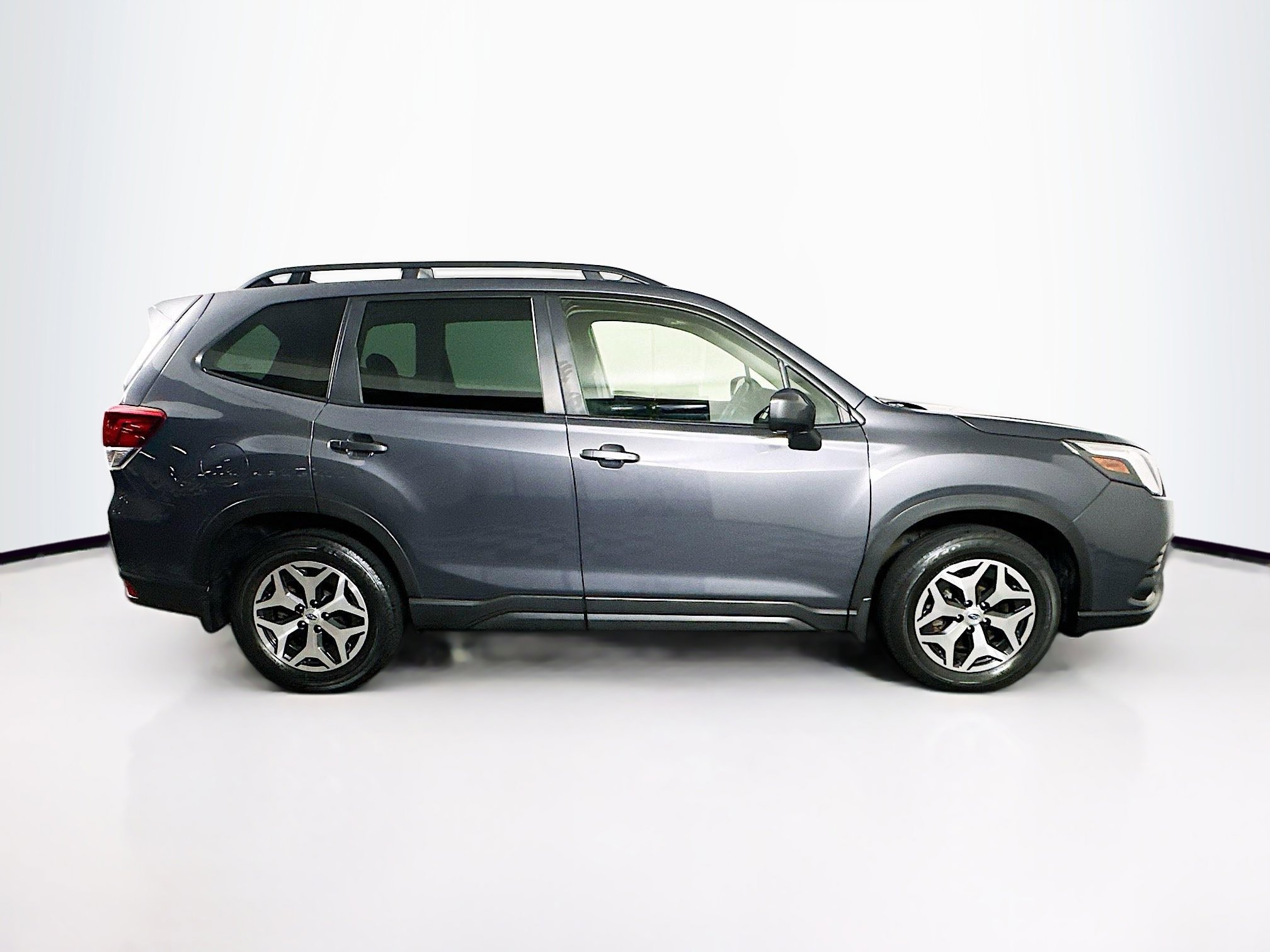 Used 2022 Subaru Forester Premium image 10