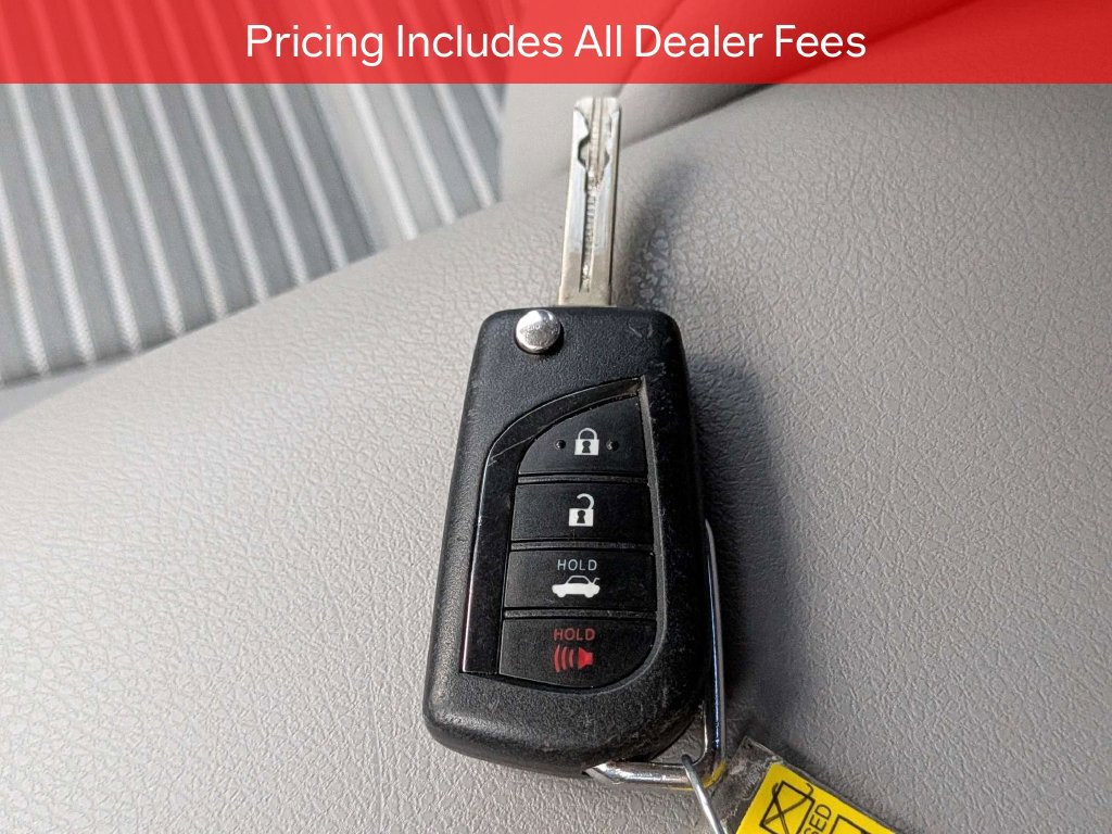 Used 2021 Toyota Camry SE FWD image 28