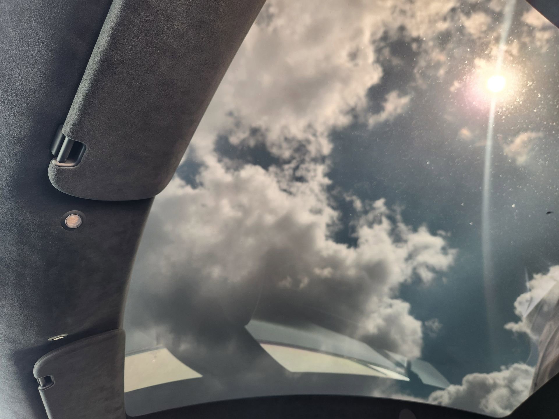 Used 2022 Tesla Model S image 26