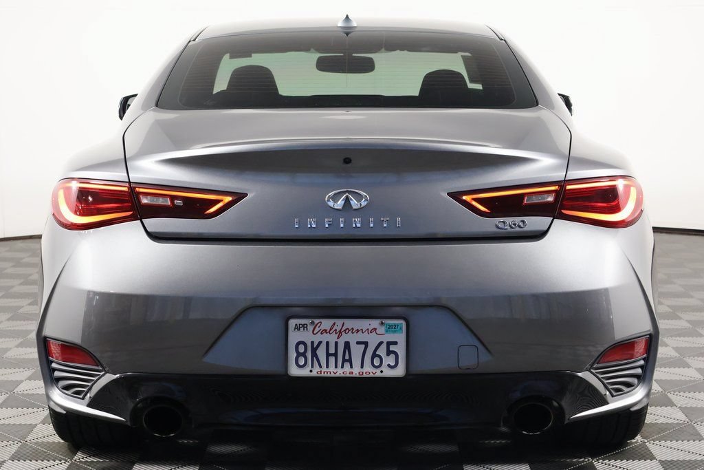 Used 2019 INFINITI Q60 3.0t Luxe w/ Essential Package RWD image 5