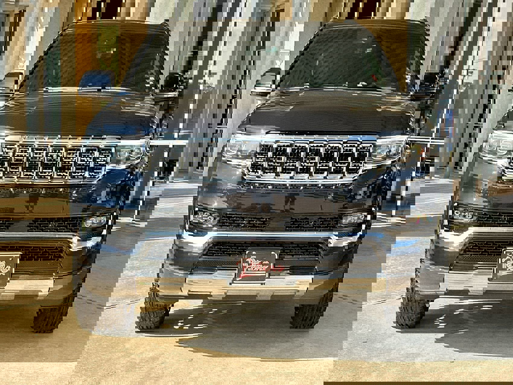 New 2022 Jeep Grand Wagoneer Series II image 3