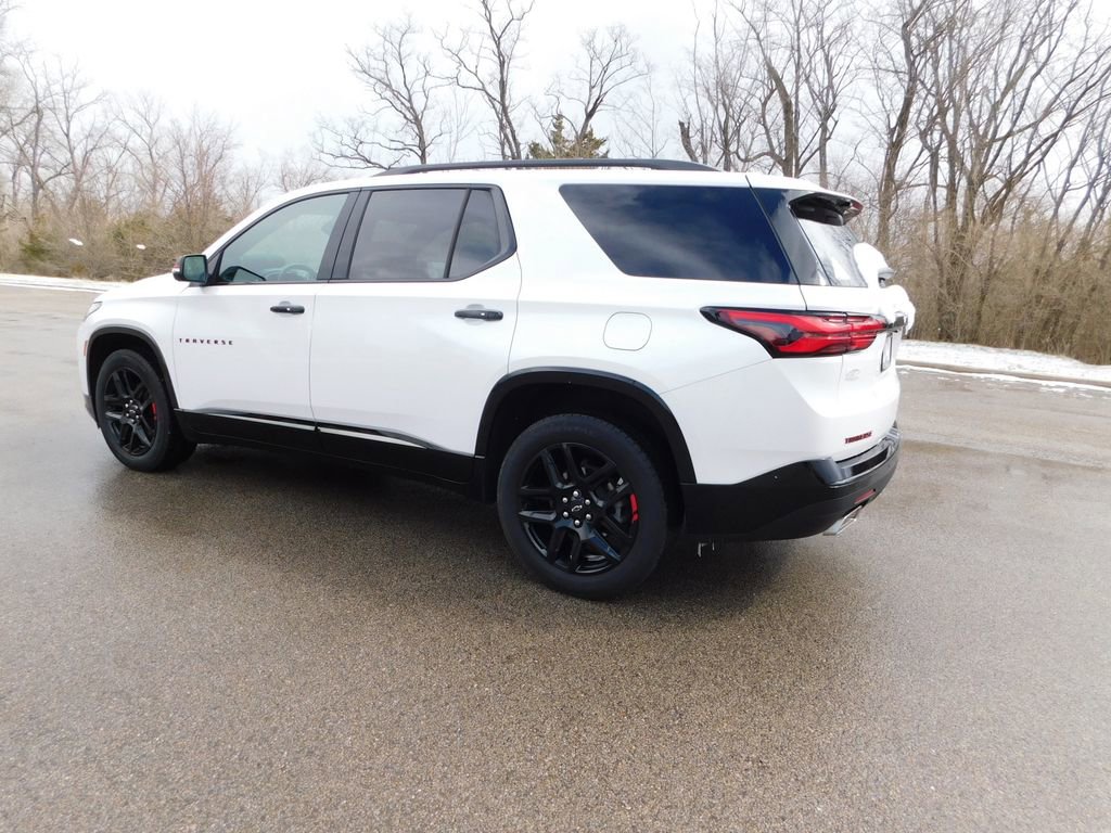 Used 2023 Chevrolet Traverse Premier w/ Redline Edition image 5