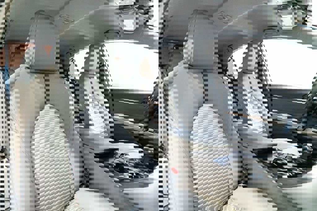 Certified 2022 Toyota Camry SE w/ Carpet Mat Package (TMS) AWD/4WD image 15